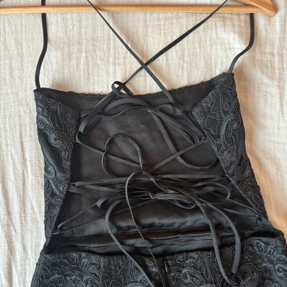 V. Chapman the Olivia Dress in Black - Picture 3 of 8